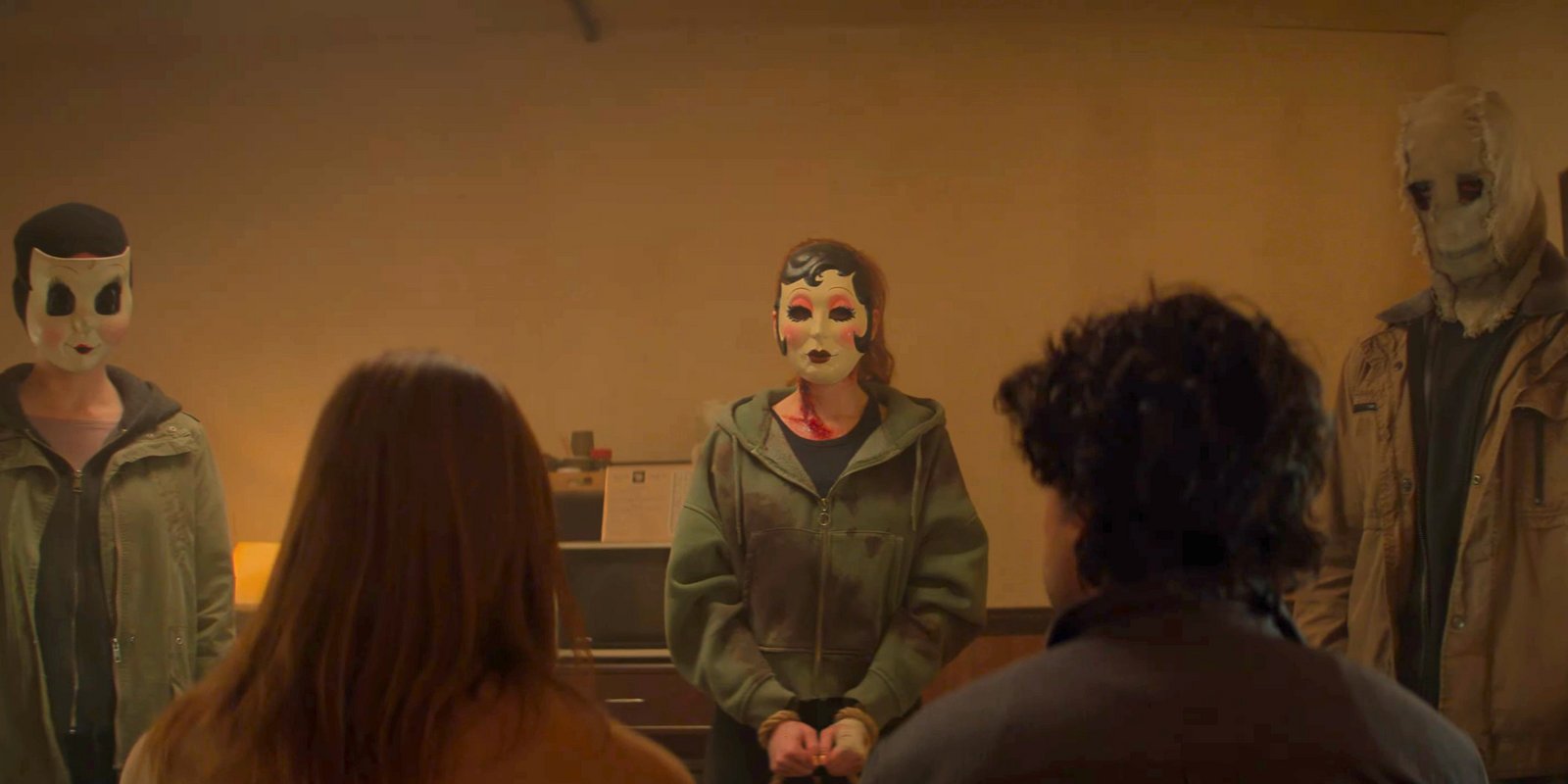 The Strangers - Chapter 3