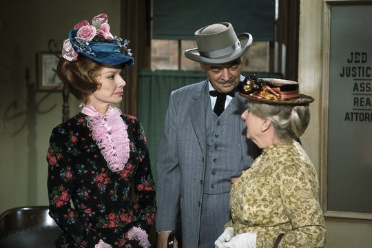 Pistolen und Petticoats - Szenenbild 1 Pistolen und Petticoats - Szenenbild 1