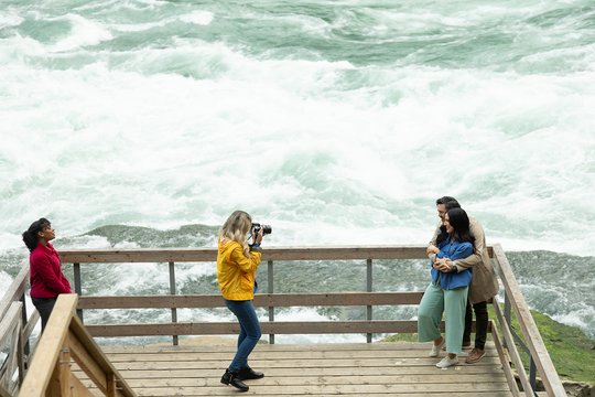 Falling in Love in Niagara - Planlos verliebt - Szenenbild 1 Falling in Love in Niagara - Planlos verliebt - Szenenbild 1