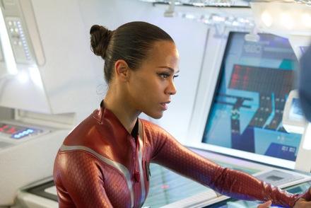 Zoe Saldana als Uhura in 'Star Trek 2' © Paramount