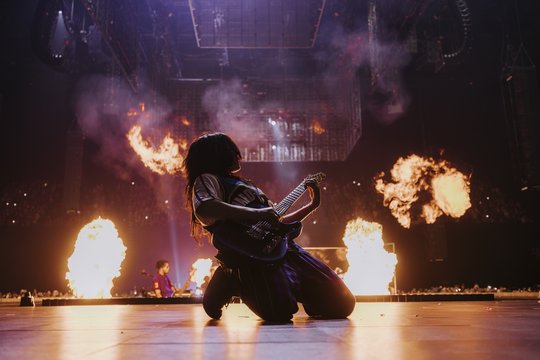 Billie Eilish - Hit Me Hard and Soft: The Tour - Szenenbild 1 Billie Eilish - Hit Me Hard and Soft: The Tour - Szenenbild 1