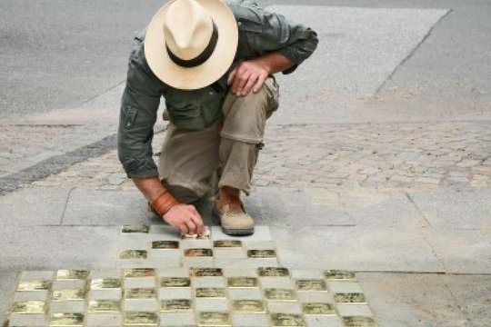Stolperstein - Szenenbild 1 Stolperstein - Szenenbild 1