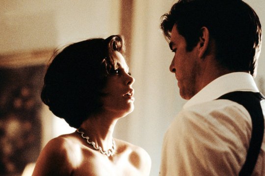 James Bond 007 - Der Morgen stirbt nie - Szenenbild 14
