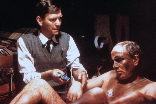 The Dresser - Ein ungleiches Paar - Szenenbild 1 The Dresser - Ein ungleiches Paar - Szenenbild 1