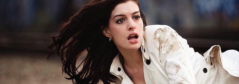 Colossal mit Anne Hathaway: Anne Hathaway trifft auf Monster-Eidechse