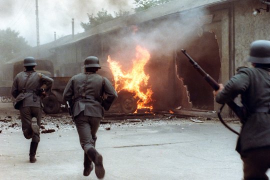 Nur drei kamen durch - Szenenbild 1 Nur drei kamen durch - Szenenbild 1