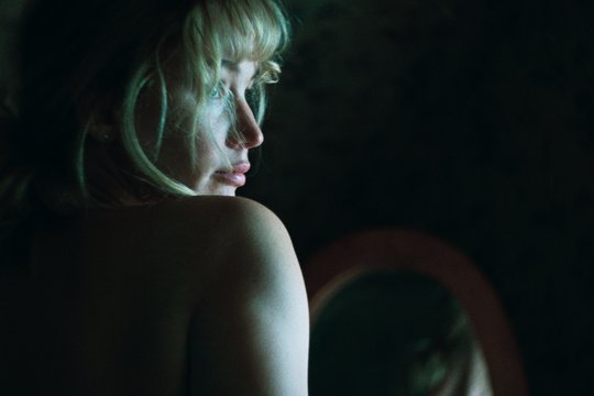 Die My Love - Szenenbild 1 Die My Love - Szenenbild 1