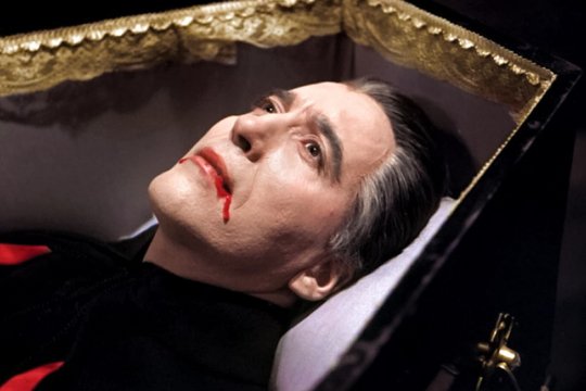 Draculas Rückkehr - Szenenbild 11