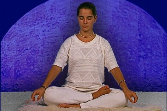 Kundalini Yoga 1 - Entspannung - Szenenbild 4 Kundalini Yoga 1 - Entspannung - Szenenbild 4