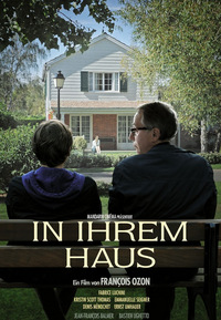 In ihrem Haus