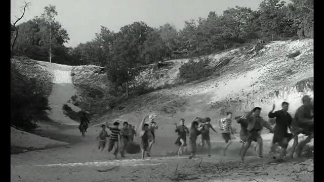 Der Krieg der Knöpfe - Das Original - Trailer - Französisch - SD