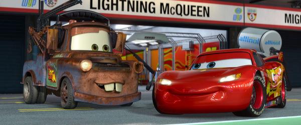 Freude bei Hook und Lightning McQueen © Walt Disney Home Entertainment