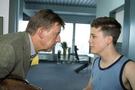 Der letzte Zeuge - Staffel 4 - Szenenbild 3
