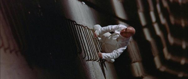 Cosmatos' Filme strotzen vor Zitaten (zum Beispiel THX 1138). © Warner Bros