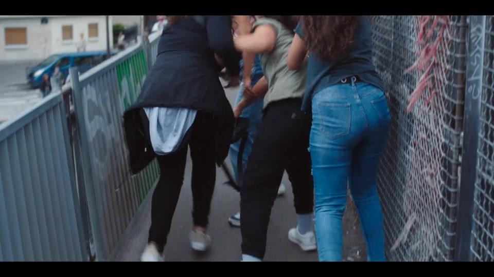 Besties - Trailer - Deutsch - SD