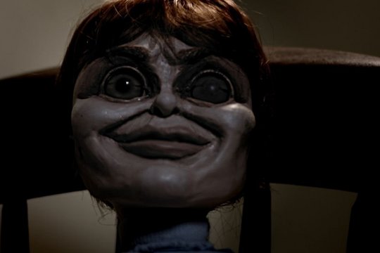 Robert - Die Puppe des Teufels - Szenenbild 4