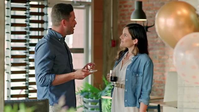 Zwei Herzen und eine Hochzeitstorte - Teaser - Englisch - SD