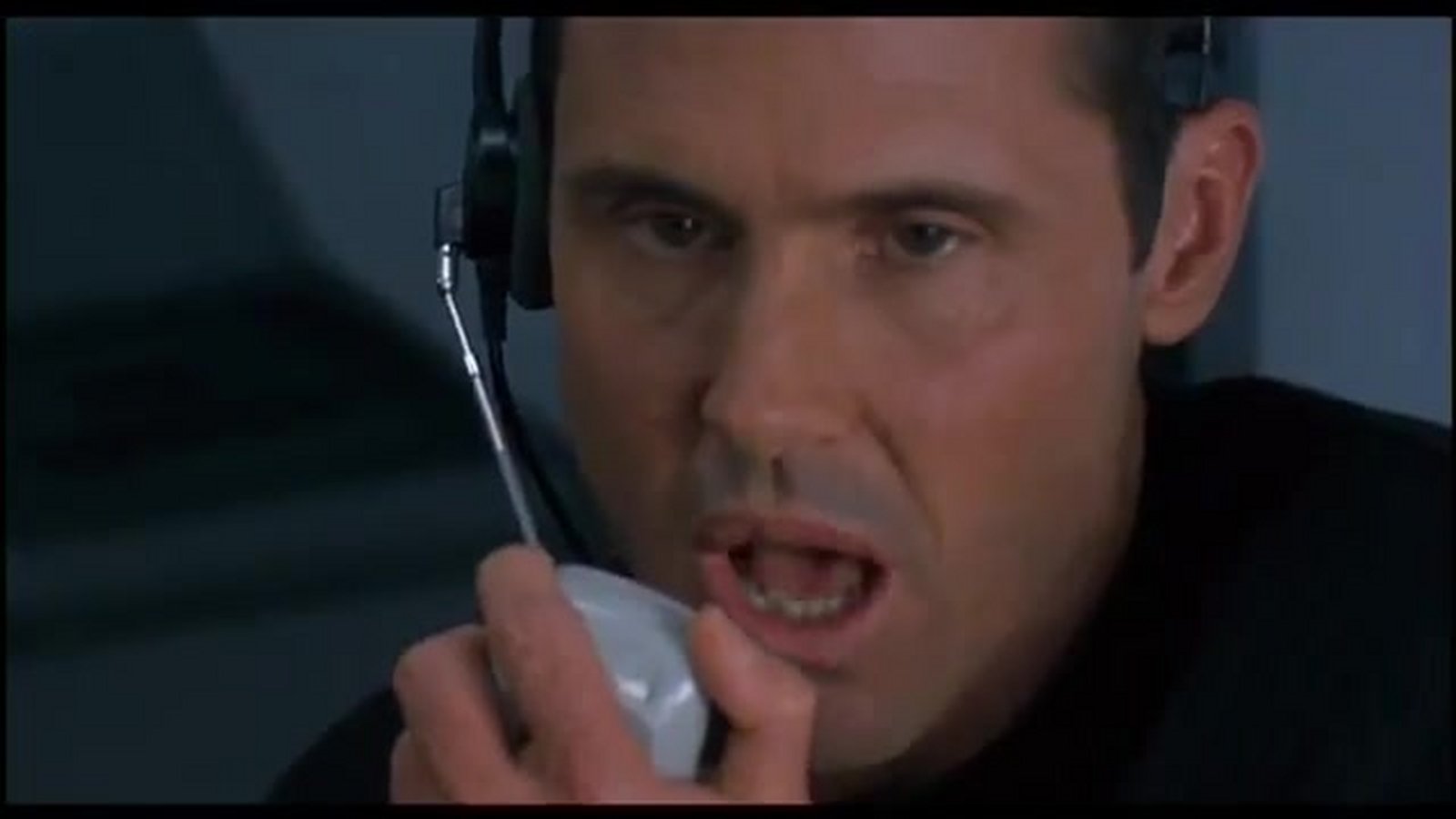 Air Rage: Blu-ray, 4K UHD, DVD leihen - VIDEOBUSTER