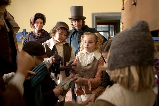 6 auf einen Streich 28 - Das Mädchen mit den Schwefelhölzern - Szenenbild 3