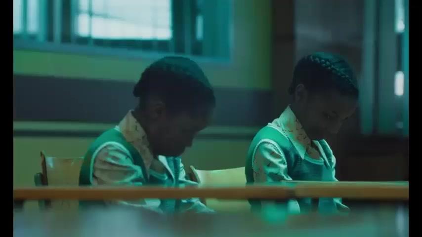 The Silent Twins - Die schweigsamen Zwillinge - Trailer - Englisch - SD