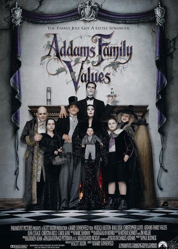 Die Addams Family in verrückter Tradition - Poster 5