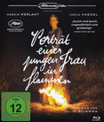 Porträt einer jungen Frau in Flammen