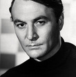Robert Loggia