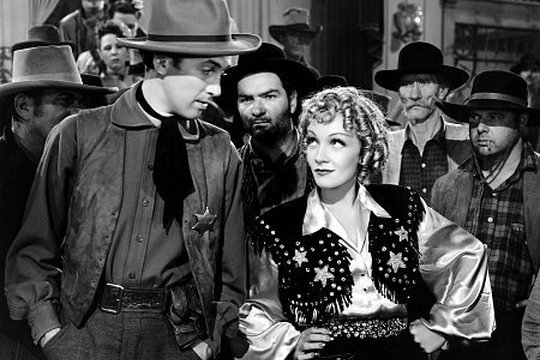 Destry Rides Again - Der große Bluff - Szenenbild 2