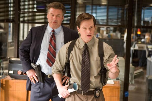Alec Baldwin und Mark Wahlberg in 'Departed' © Warner 2006