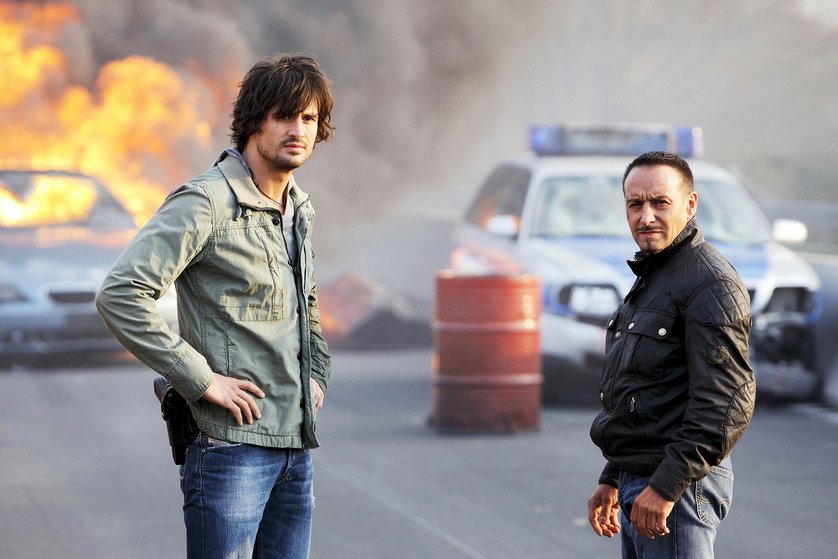 Alarm für Cobra 11 - Staffel 32: DVD oder Blu-ray leihen - VIDEOBUSTER.de