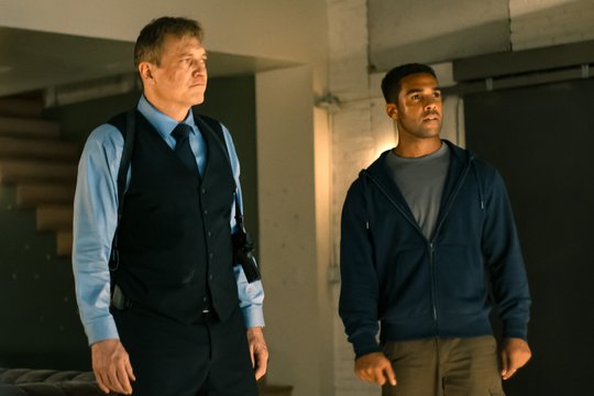 Safe House - Verrat ist die ultimative Waffe - Szenenbild 1