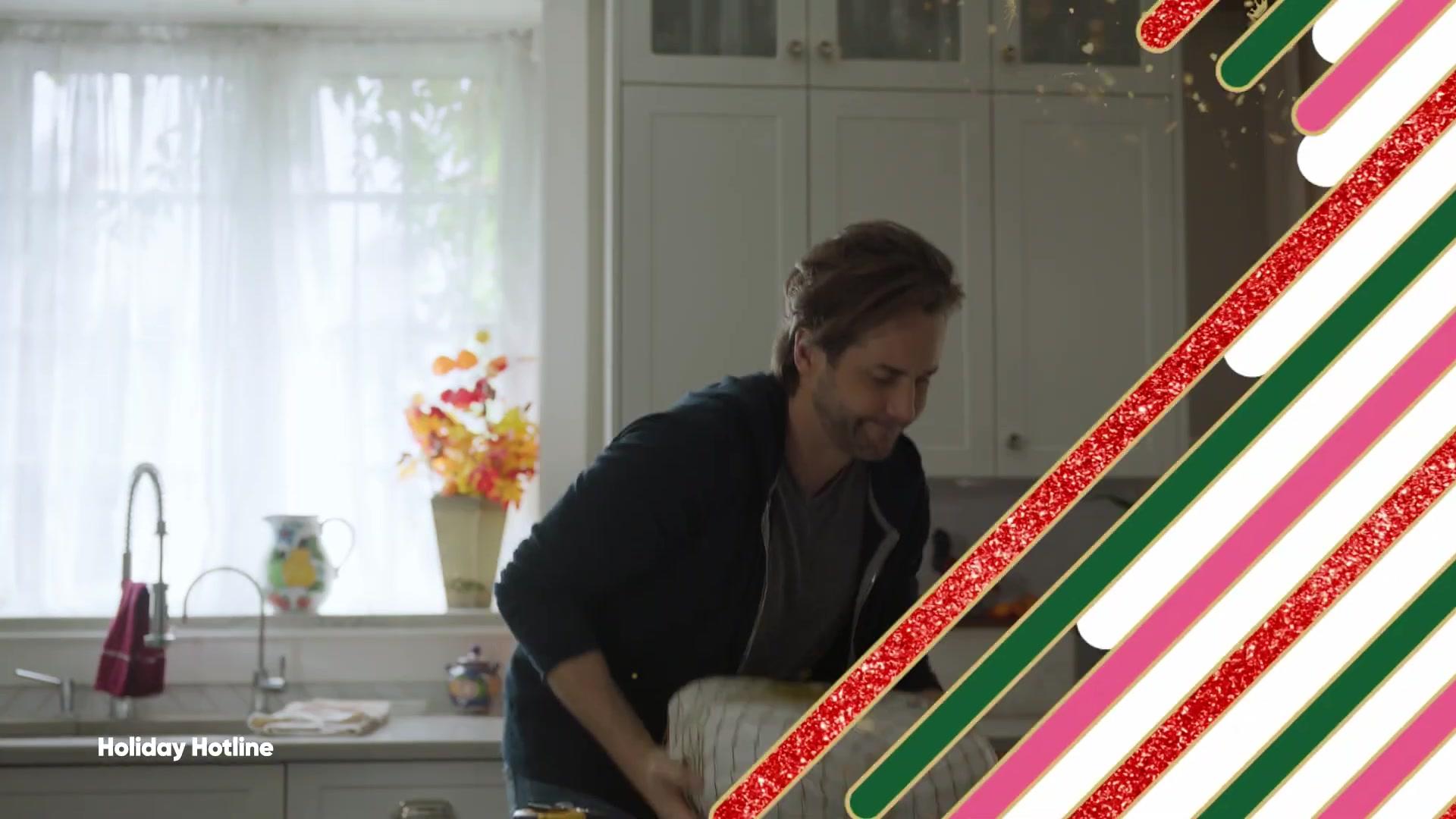 Holiday Hotline - Bei Anruf Liebe - Trailer - Englisch - HD