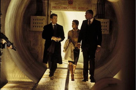 James Bond 007 - Stirb an einem anderen Tag - Szenenbild 25