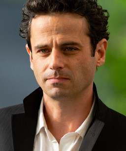 Luke Kirby