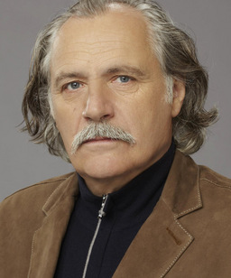 Rade Serbedzija