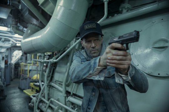 Mutiny - Keine Gnade auf hoher See - Szenenbild 1