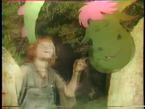 Elliot, das Schmunzelmonster - Teaser - Englisch - SD