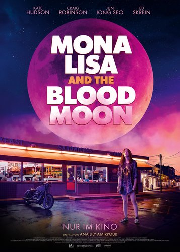 Mona Lisa and the Blood Moon - Poster 1