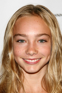 Kelsey Lynn Batelaan