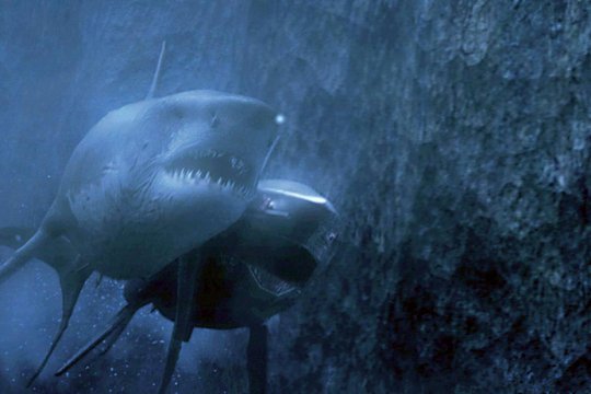 Mega Shark vs. Mechatronic Shark - Szenenbild 2