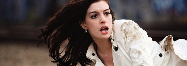 Colossal mit Anne Hathaway: Anne Hathaway trifft auf Monster-Eidechse