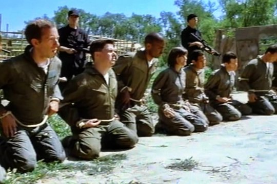 The Stuntdriver - Menschliche Zielscheibe & Desert War - Hinter feindlichen Linien - Szenenbild 3