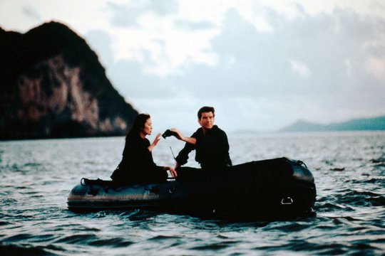 James Bond 007 - Der Morgen stirbt nie - Szenenbild 20