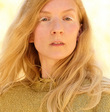 Jonna Lee