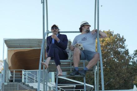 Philippe Rebbot und Mathias Mlekuz in AUF ZWEI RÄDERN (USA 2026) © Weltkino