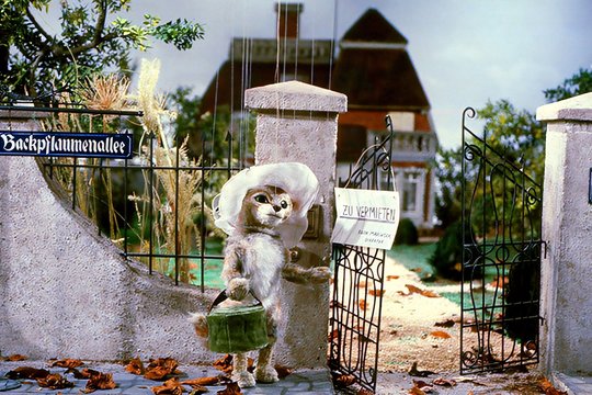 Augsburger Puppenkiste - Katze mit Hut - Szenenbild 1