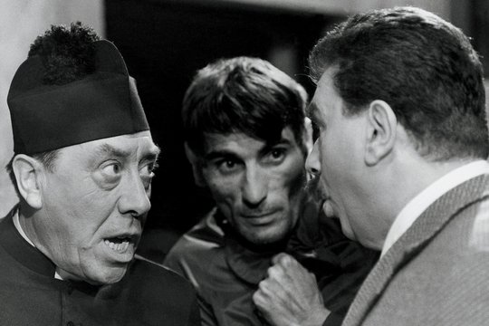 Genosse Don Camillo - Szenenbild 1