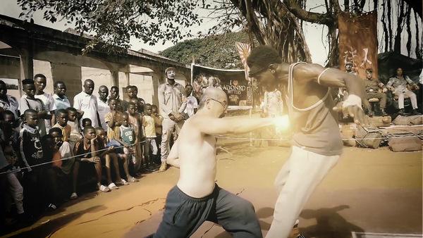 Schlagfertige 'African Kung-Fu Nazis' © Busch Media Group