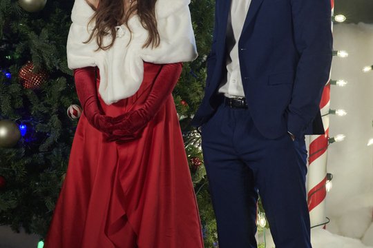 Love on Ice - Weihnachtszauber im Eispalast - Szenenbild 5