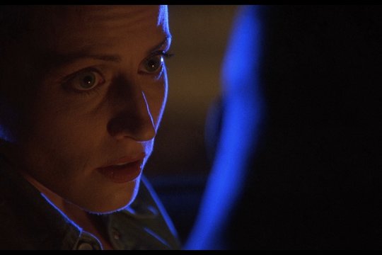 The Glass Shield - Auf Ehre und Gewissen - Szenenbild 1